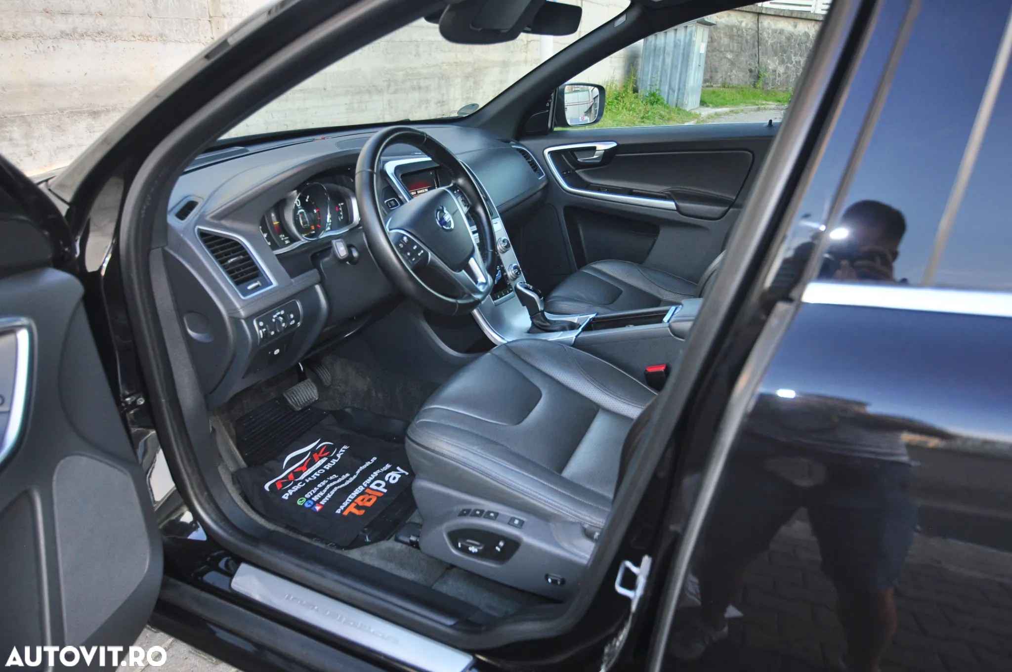 Volvo XC 60 D5 AWD Geartronic Linje Inscription - 6