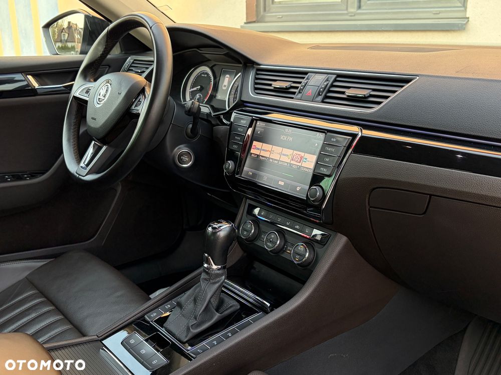 Skoda Superb 2.0 TSI 4x4 DSG L&K - 9
