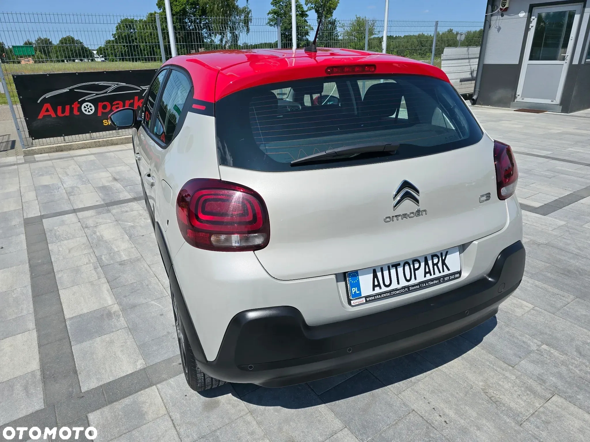 Citroën C3 1.2 PureTech Shine - 13