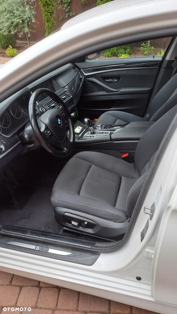 BMW Seria 5 520d - 5