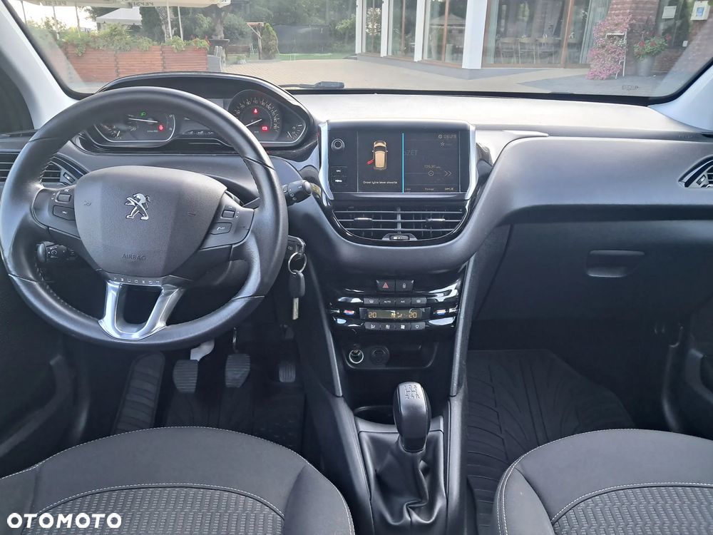 Peugeot 208 Blue-HDi 100 Stop&Start Style - 15