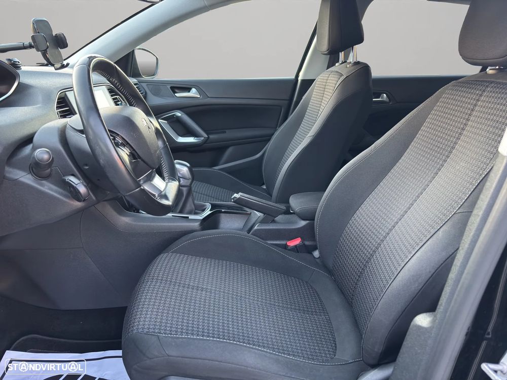 Peugeot 308 1.6 BlueHDi Style J17 - 9