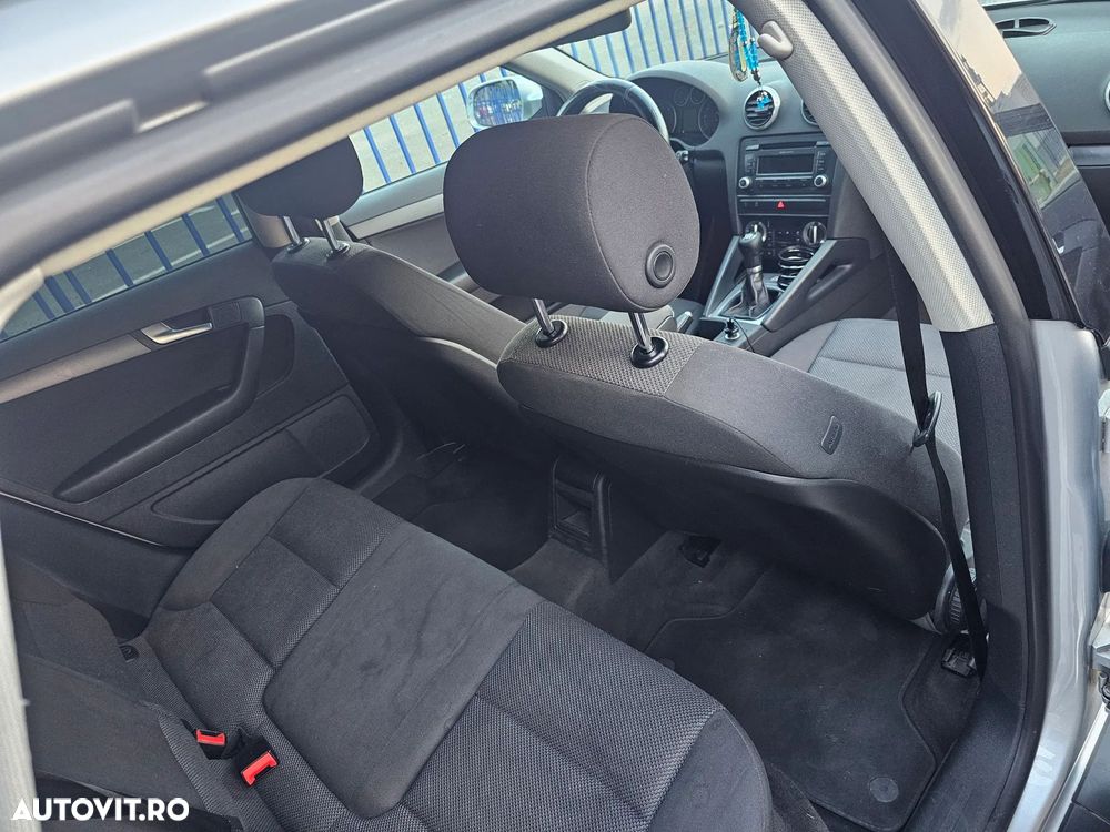 Audi A3 Sportback 2.0 TDI Ambition - 4