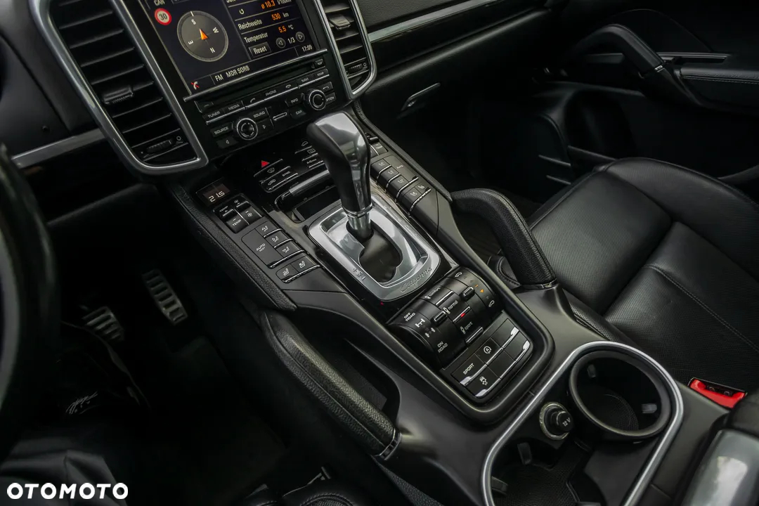 Porsche Cayenne S Diesel - 28