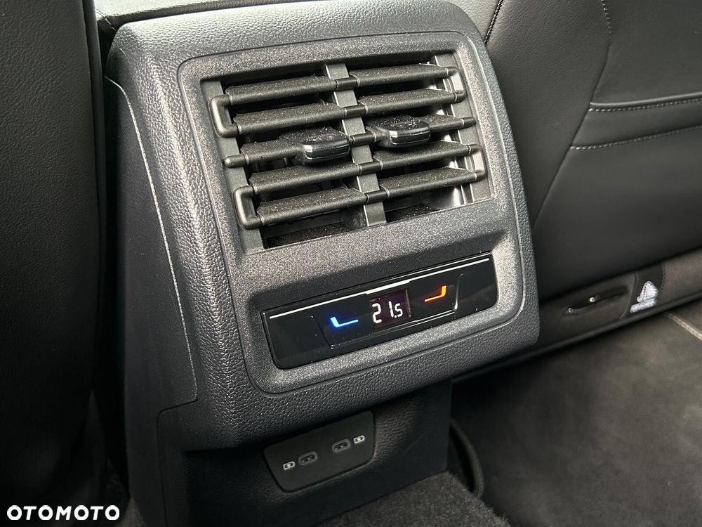 Volkswagen Golf 1.5 eTSI mHEV Style DSG - 36