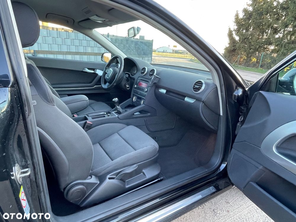 Audi A3 3-drzwiowe 2.0 TDI Ambition - 15