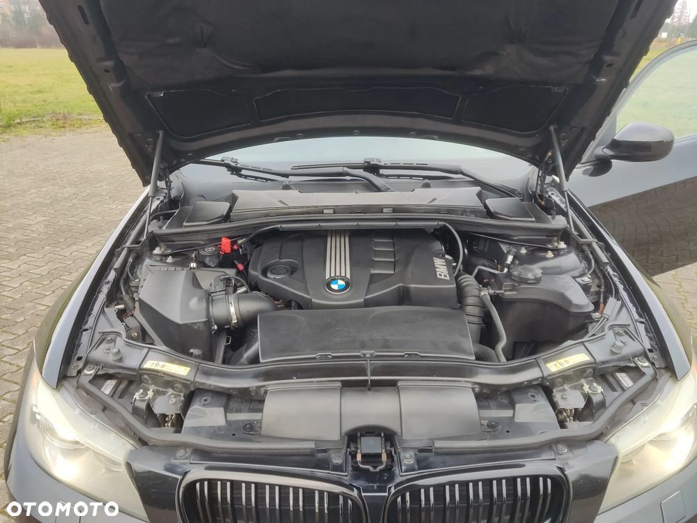 BMW Seria 3 320d DPF - 23