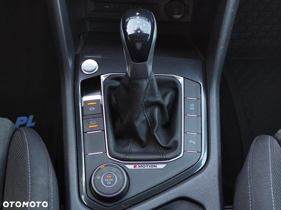 Volkswagen Tiguan - 19
