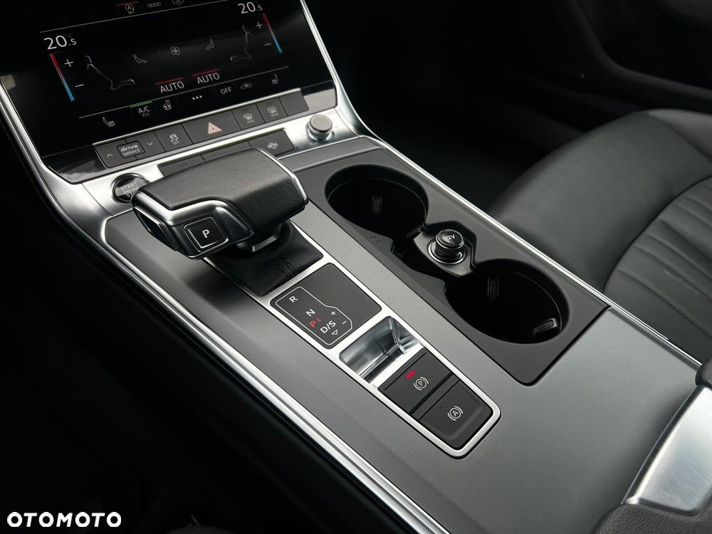 Audi A6 Avant - 25