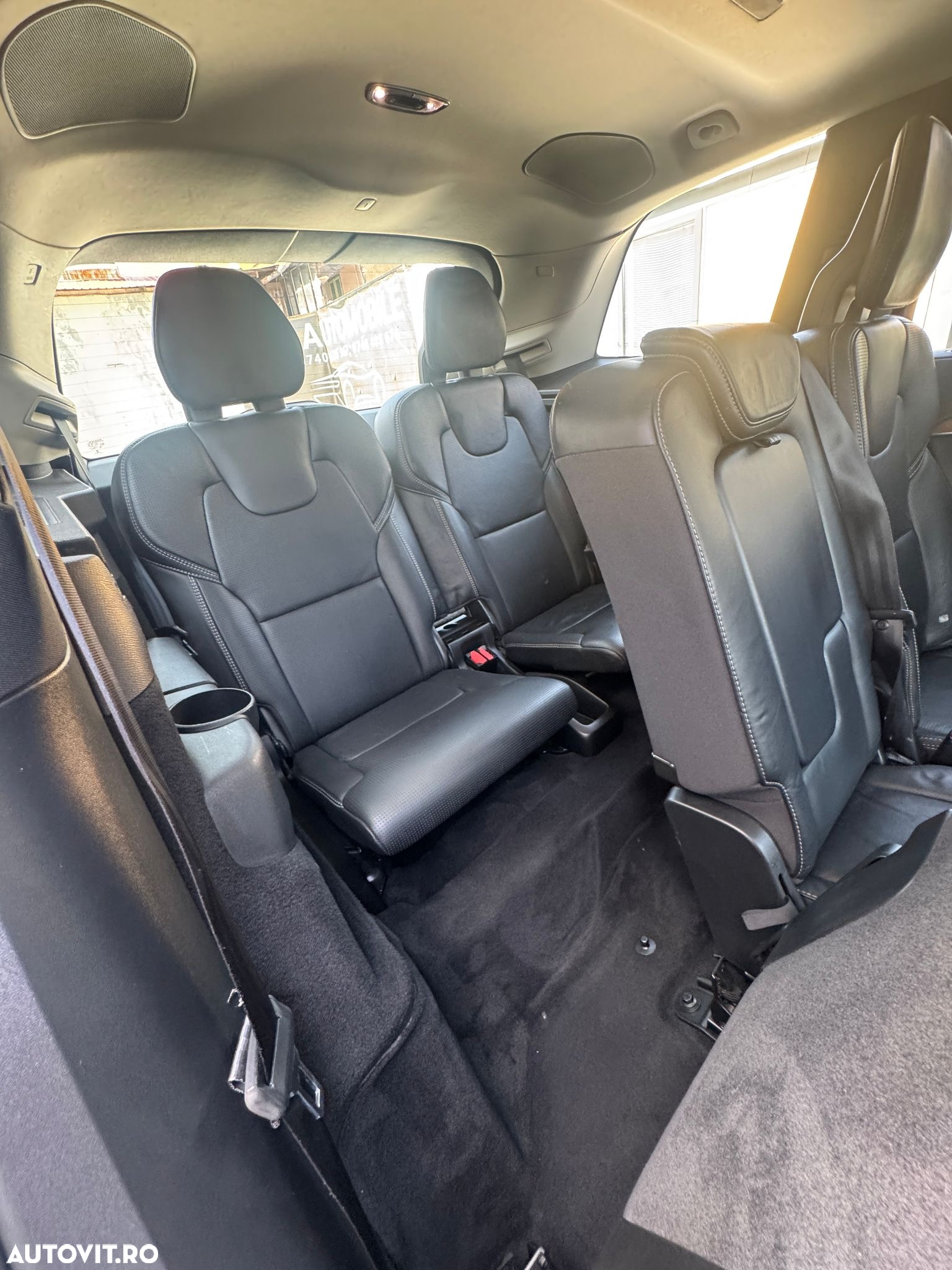 Volvo XC 90 - 8