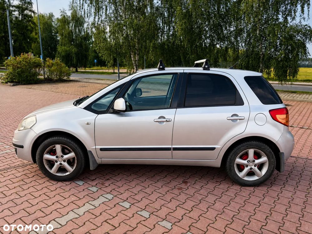 Suzuki SX4 1.6 GS/Premium - 5
