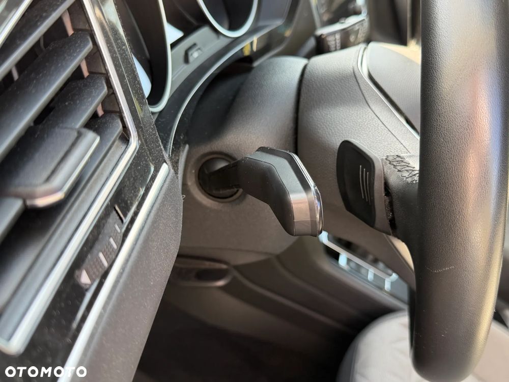 Volkswagen Tiguan 1.5 TSI EVO Elegance DSG - 33