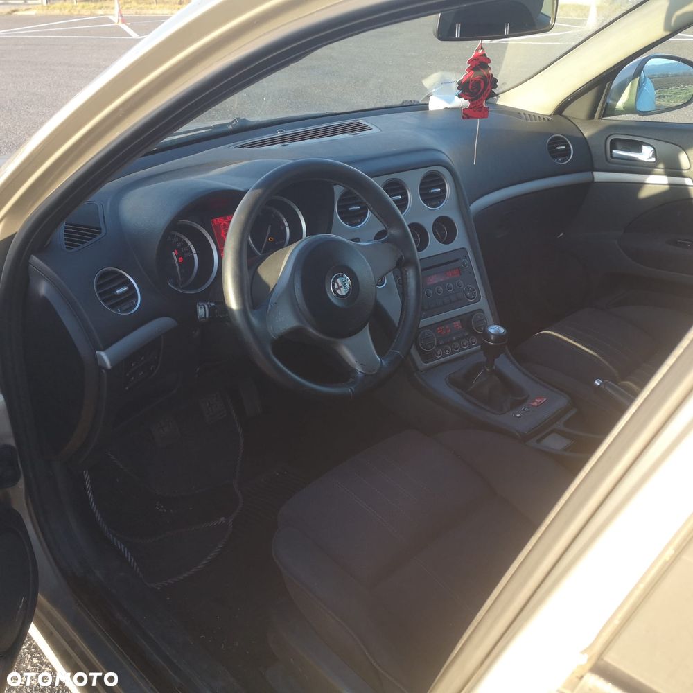 Alfa Romeo 159 1.9 JTDM 16V DPF - 6