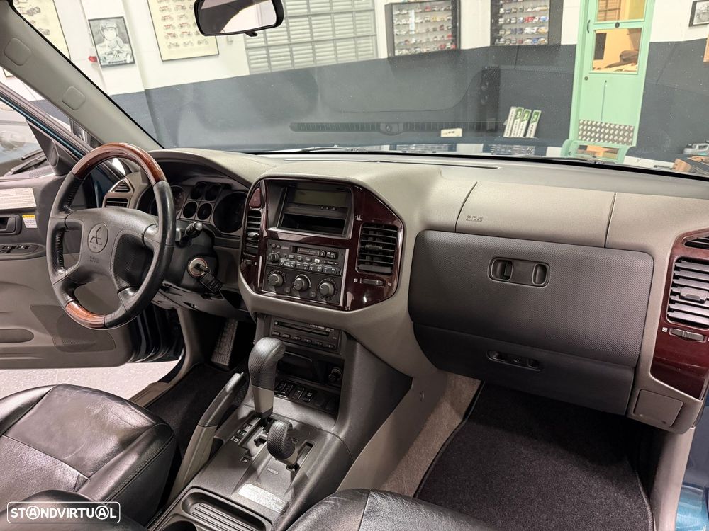 Mitsubishi Pajero 3.2 DI-D GLS ABS+CA - 10
