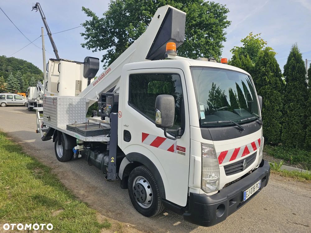 Renault Maxity 120.35 - 1