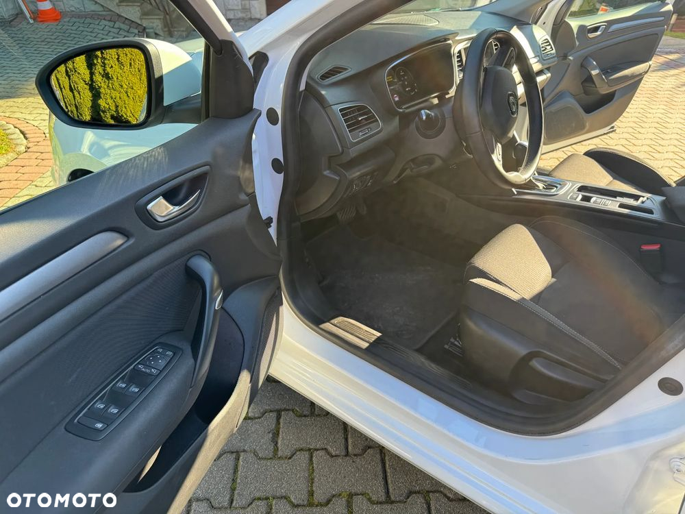 Renault Megane ver-grandtour-e--tech-plug--in-hybrid-160-e--tech-engineered - 18