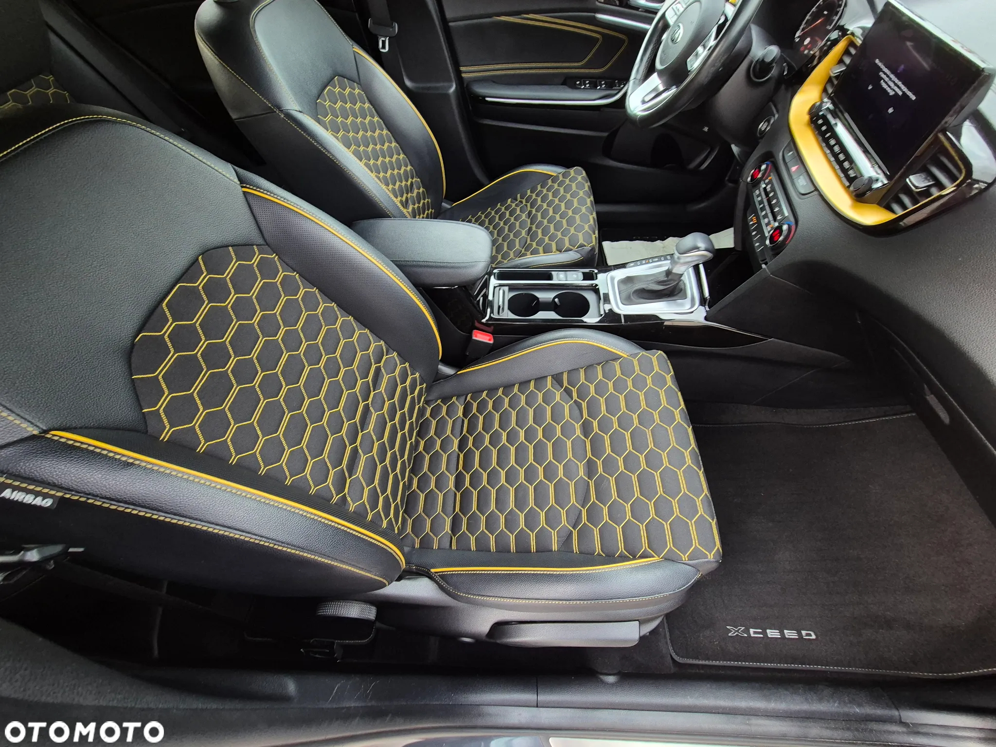 Kia XCeed 1.4 T-GDI OPF DCT7 PLATINUM EDITION - 22