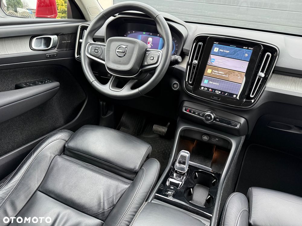 Volvo XC 40 B3 B DKG Plus Dark - 27