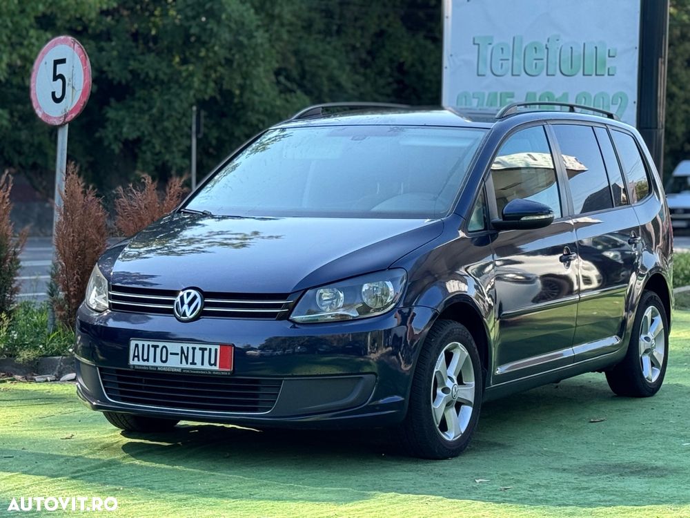 Volkswagen Touran - 14