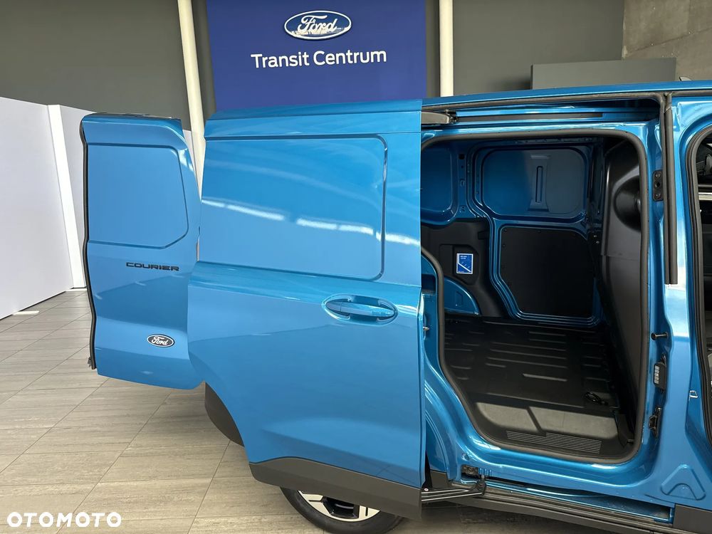 Ford Courier - 3