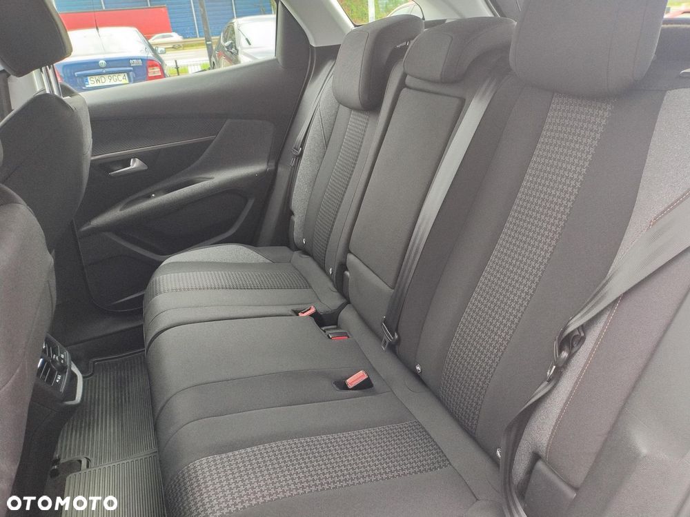 Peugeot 3008 1.5 BlueHDi Active S&S - 16