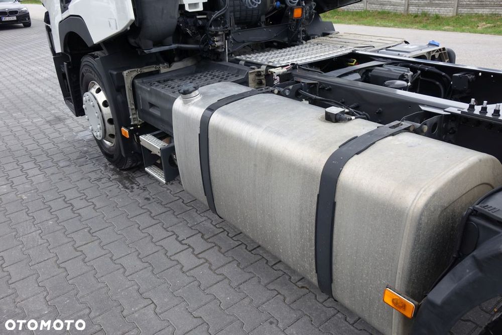 Renault GAMA T480 COMFORT / EURO 6 / STANDARD / AUTOMAT / RETARDER / KLIMATYZACJA POSTOJOWA / LODÓWKA / ALUMINIOWE FELGI - 13