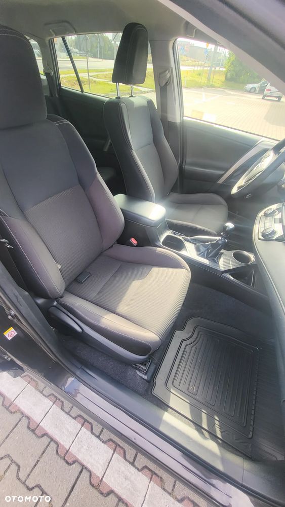 Toyota RAV4 2.0 D-4D Premium - 10