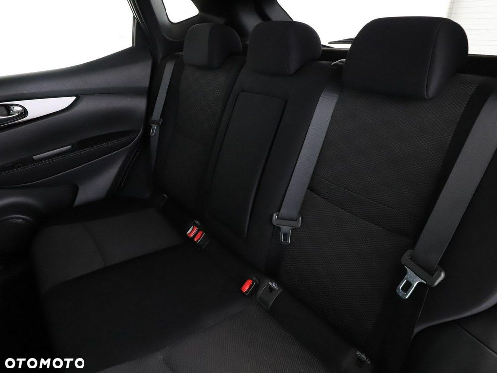 Nissan Qashqai 1.6 DIG-T N-Connecta - 17