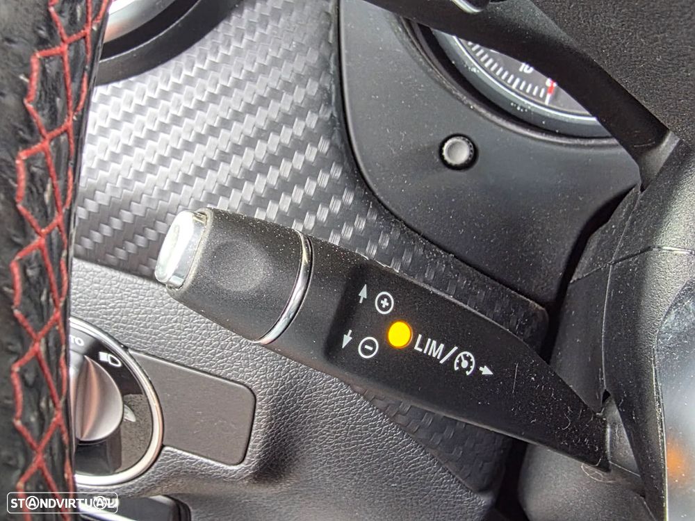 Mercedes-Benz A 200 d 7G-DCT AMG Line - 30
