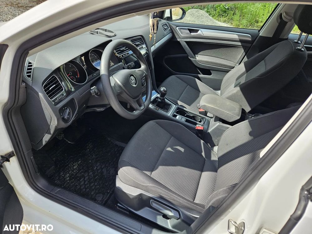 Volkswagen Golf 1.6 TDI Highline - 7