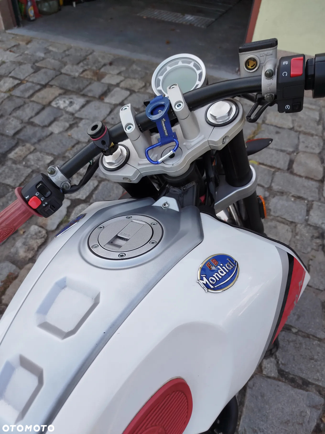 Mondial HPS 125 - 9