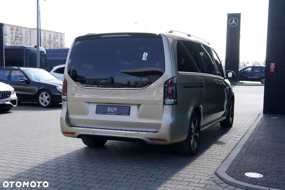 Mercedes-Benz EQV - 8
