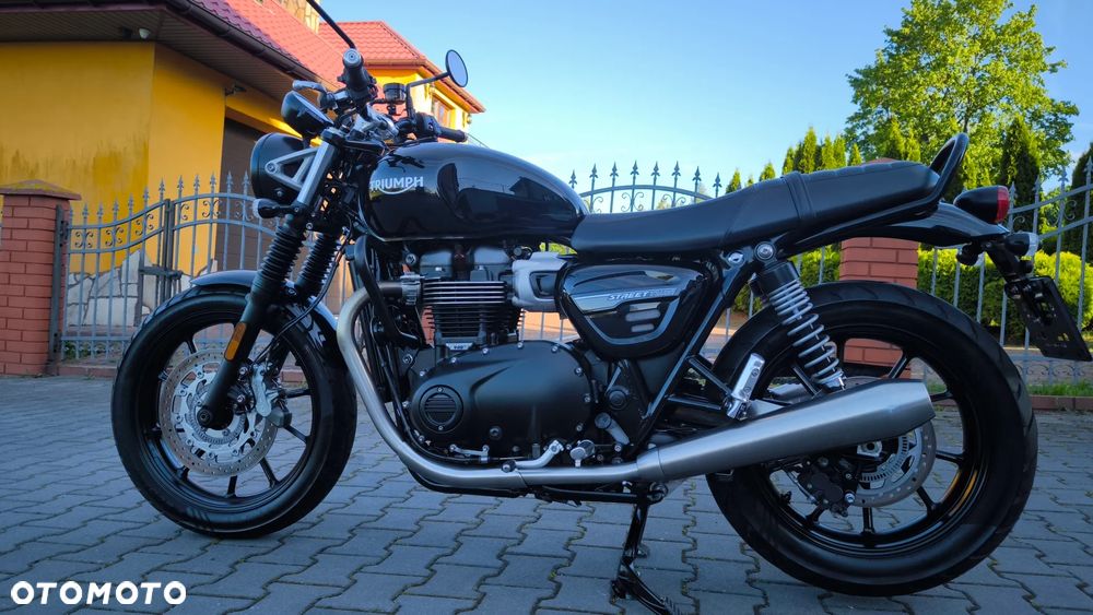 Triumph Street Twin - 9