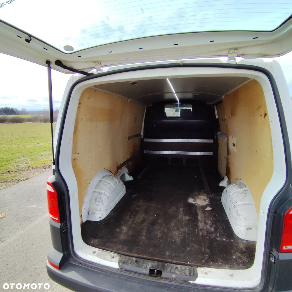 Volkswagen Transporter - 10