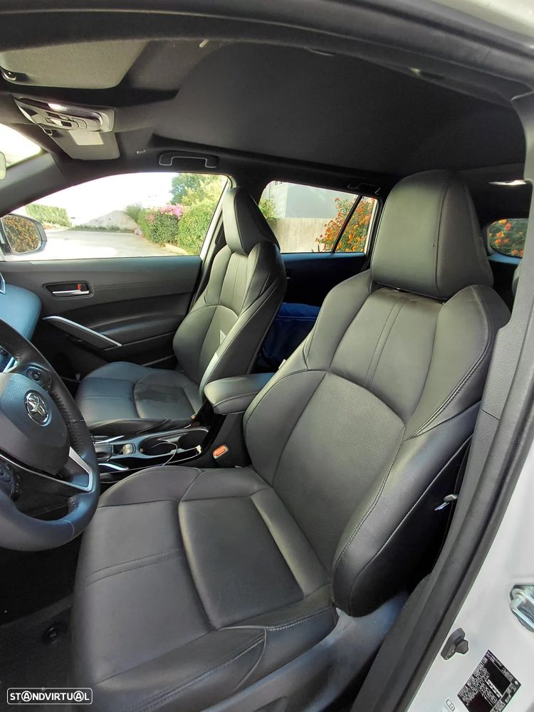 Toyota Corolla Cross 2.0 Hybrid Luxury - 5