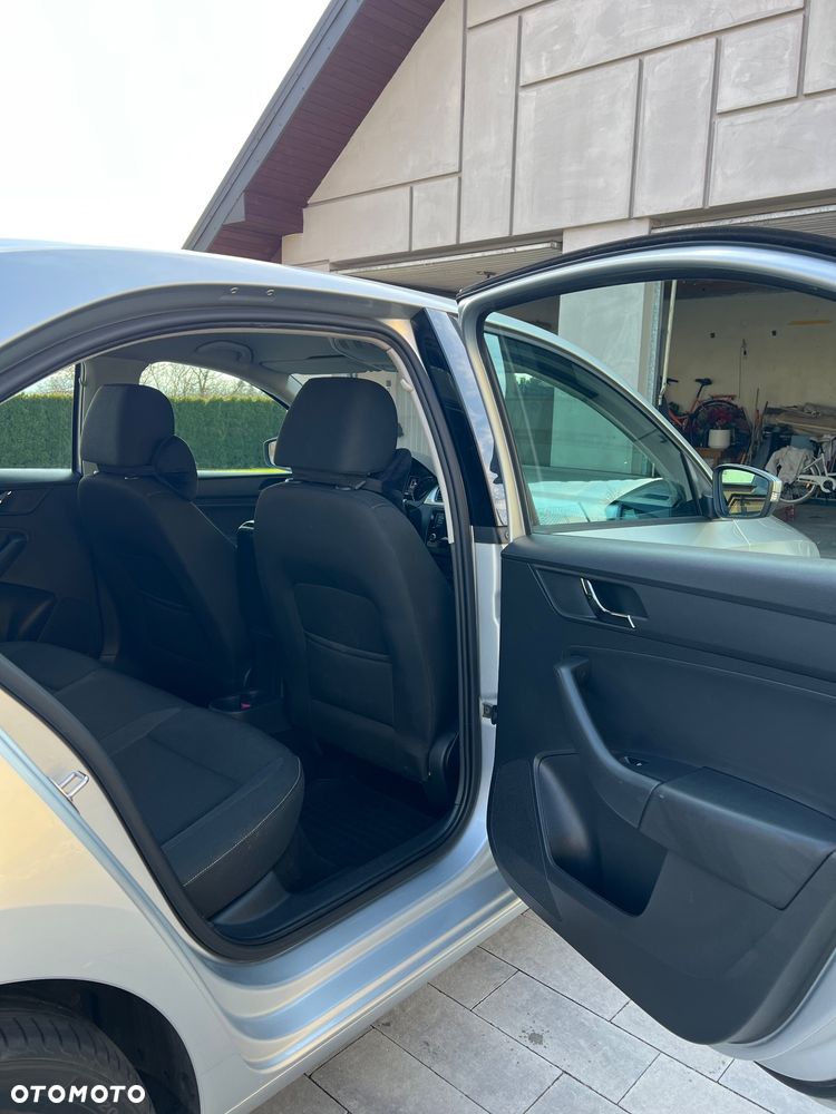 Skoda RAPID 1.6 TDI DPF Ambition - 21