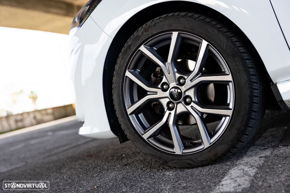 Ford Fiesta 1.0 EcoBoost Hybrid S&S ST-LINE - 6