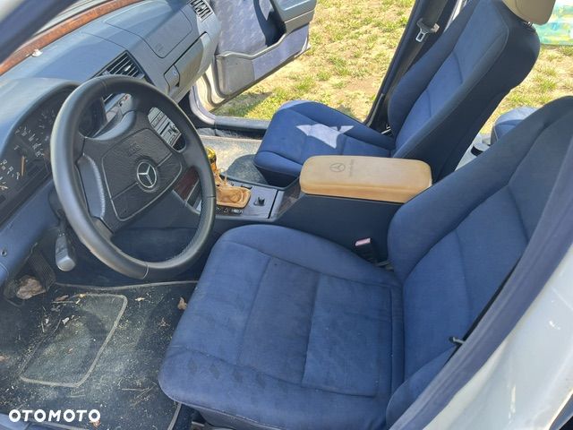 Mercedes-Benz Klasa C 250 T D Turbo Elegance - 8