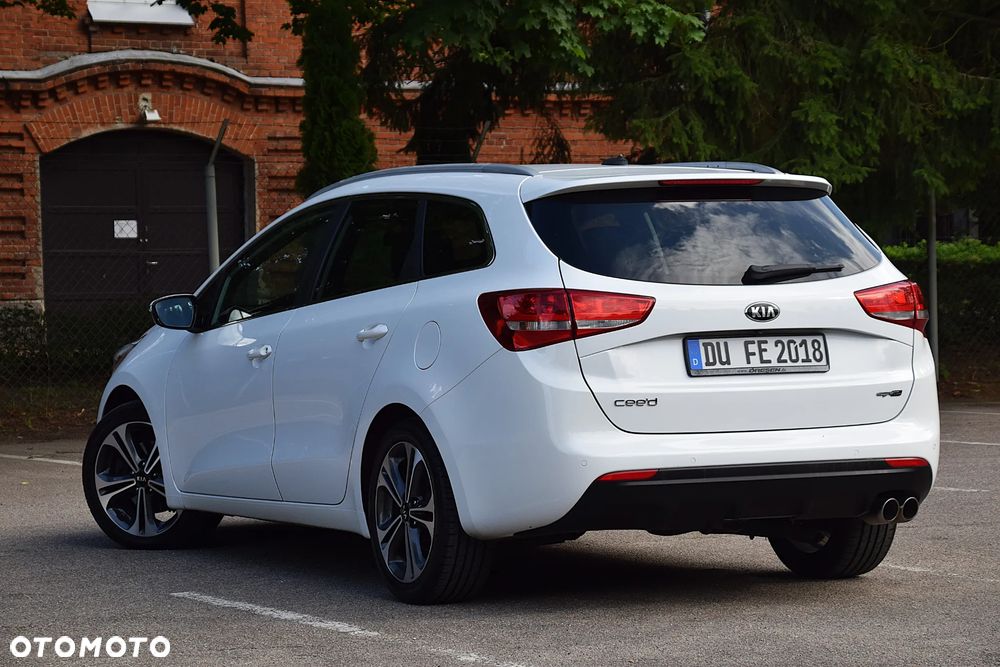 Kia Ceed 1.6 CRDi 136 DCT ISG GT Line - 16