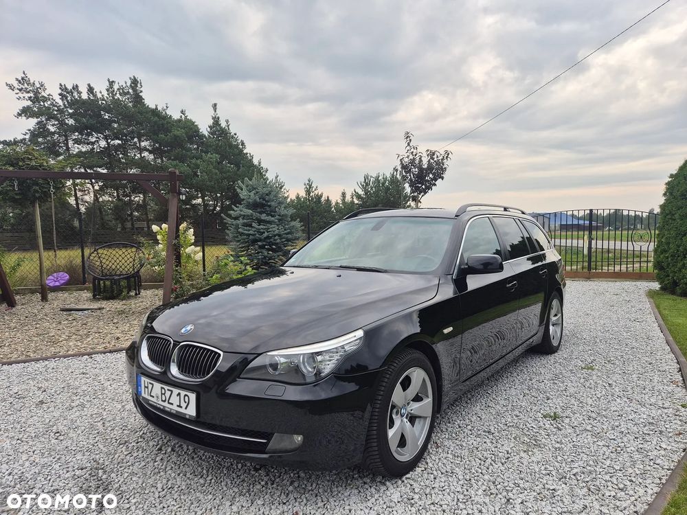 BMW Seria 5 530d xDrive Touring Edition Sport - 3
