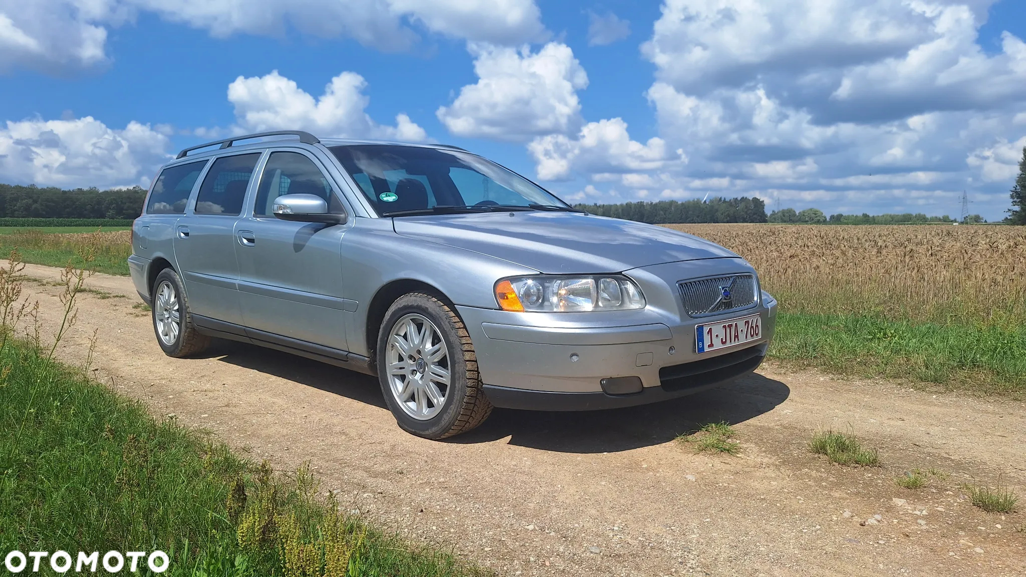 Volvo V70 D5 Momentum - 9