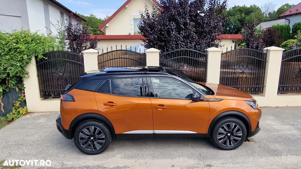 Peugeot 2008 1.2 L PureTech STT EAT8 GT Line - 37
