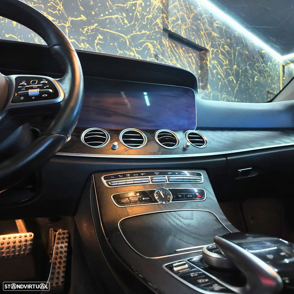 Mercedes-Benz E 300 ver-bluetec-hybrid-avantgarde - 14