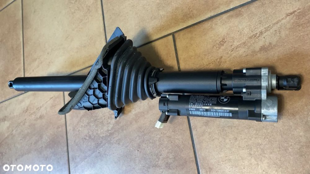 SIŁOWNIK KLAPY BAGAŻNIKA PRAWY TYŁ 7330628 BMW F36 EUROPA - 2