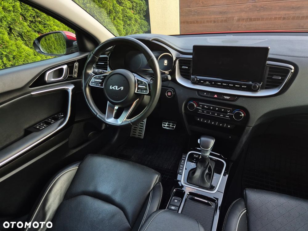 Kia XCeed 1.5 T-GDI L Business Line DCT - 14