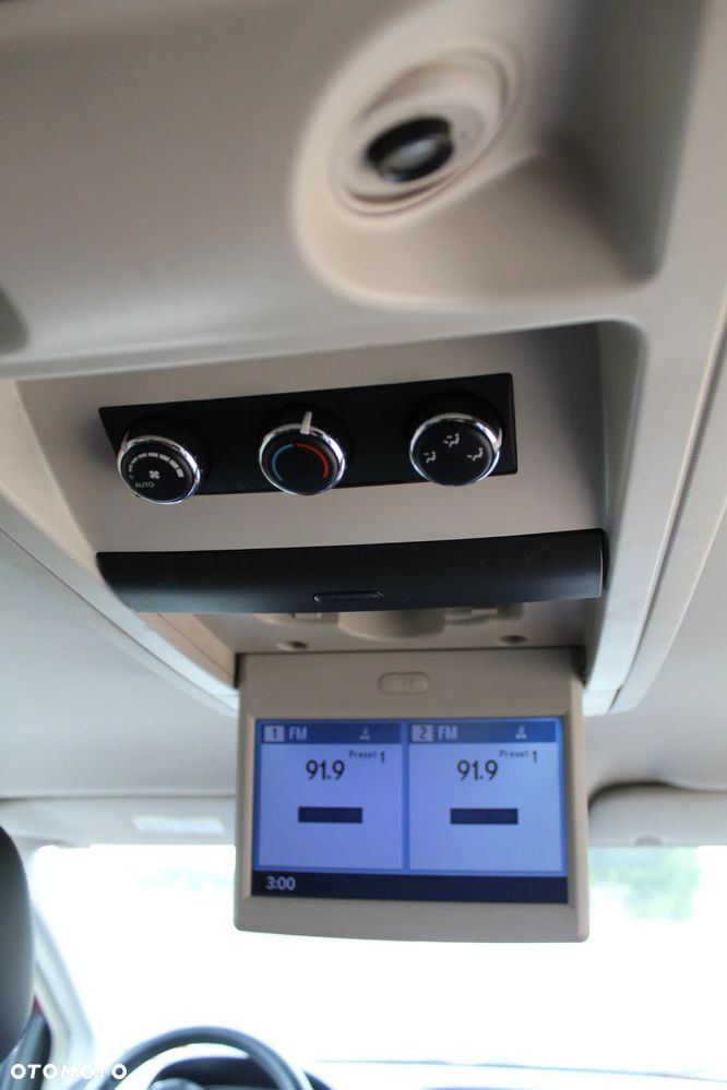Chrysler Town & Country 3.6 Touring - 17