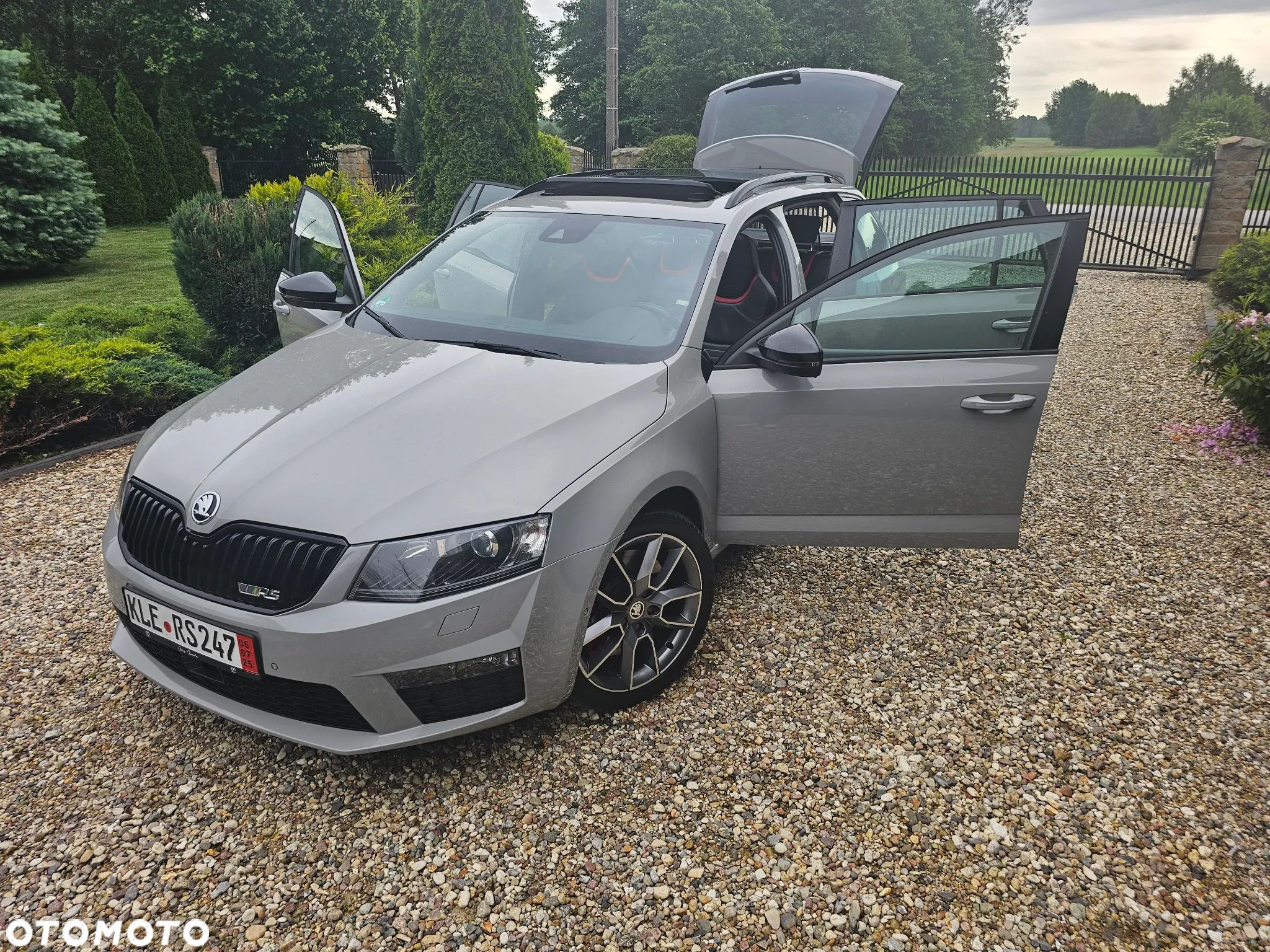 Skoda Octavia 2.0 TDI RS Challenge DSG - 1