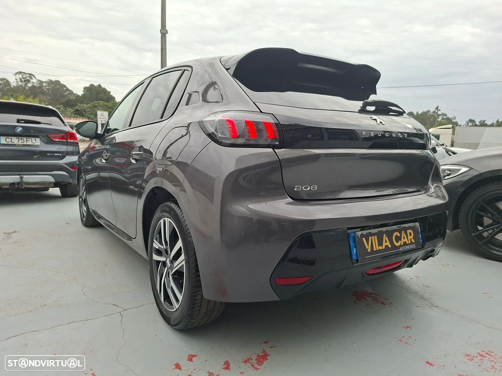 Peugeot 208 PureTech 130 EAT8 Allure - 12