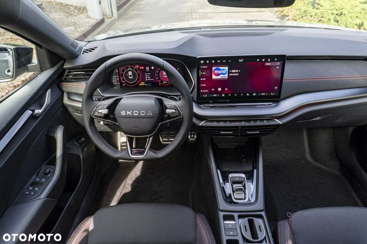 Skoda Octavia 2.0 TSI RS DSG - 16