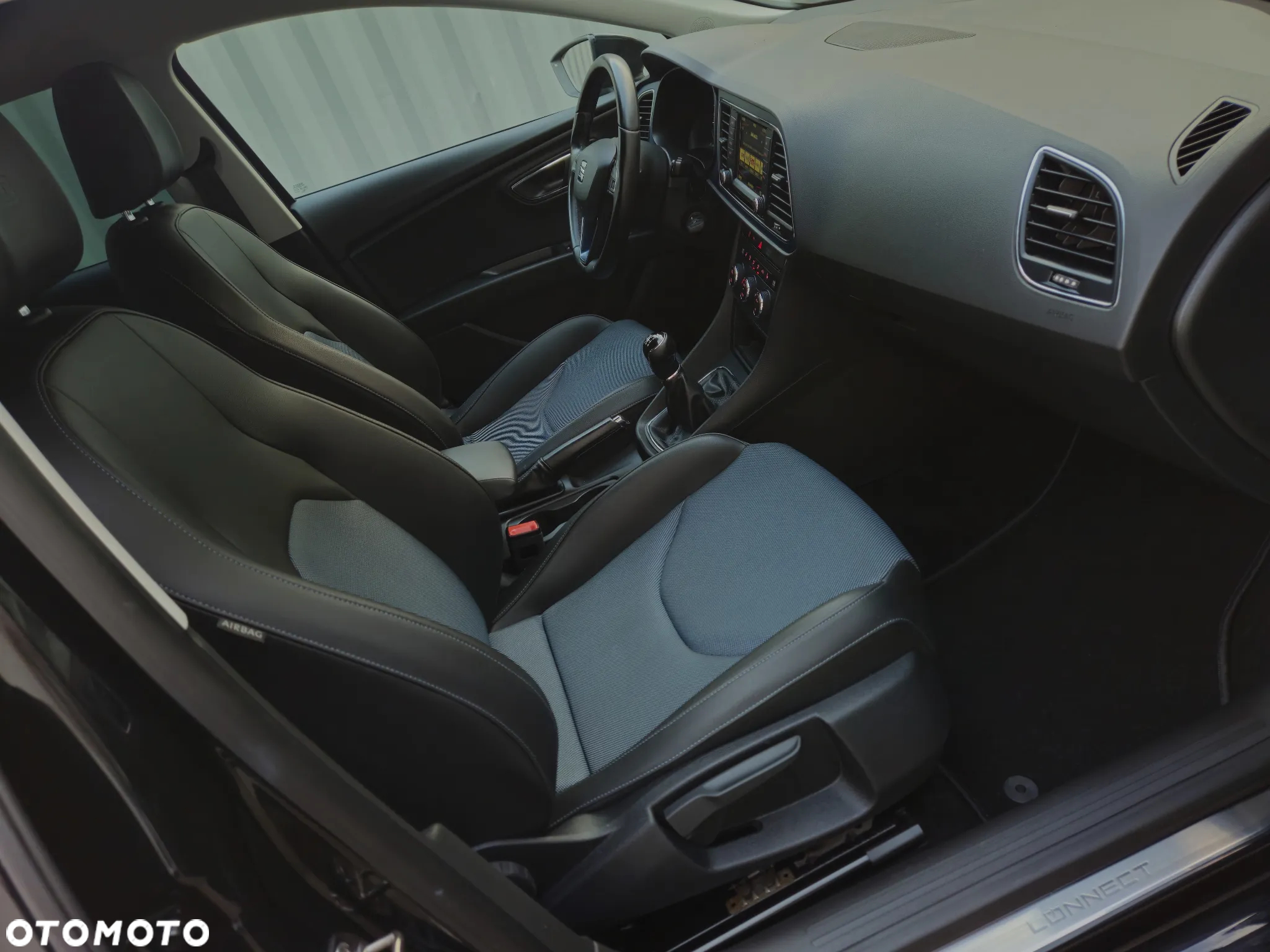 Seat Leon 1.4 TSI Start&Stop CONNECT - 28